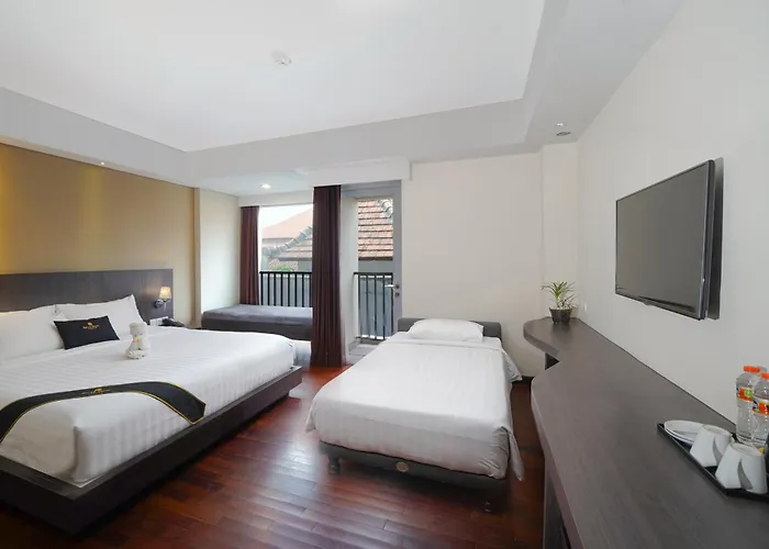 Brits Legian 4* 塞米亚克