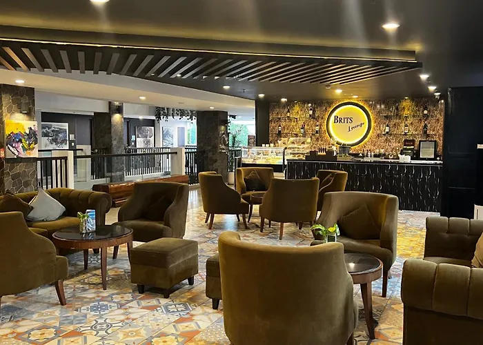 Brits Legian 酒店 4*