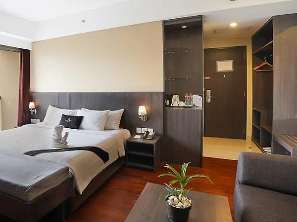 Brits Legian 4*